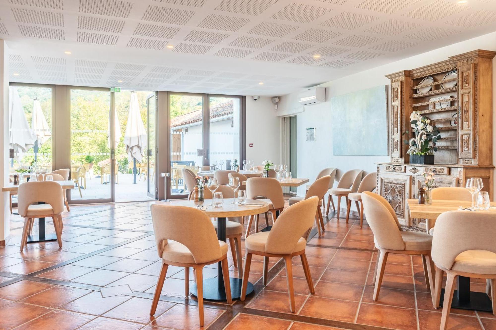 Restaurant & La Maison Oppoca